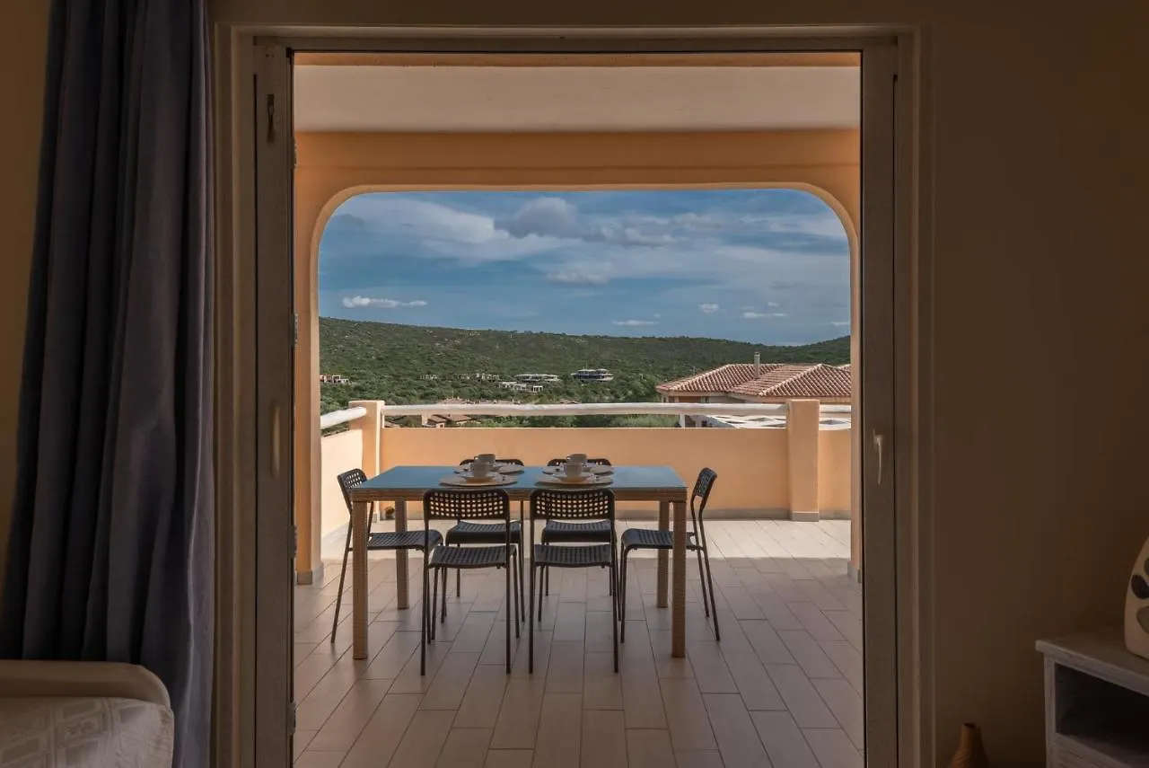 アパート Baia De Bahas Residence ゴルフォ・アランチ