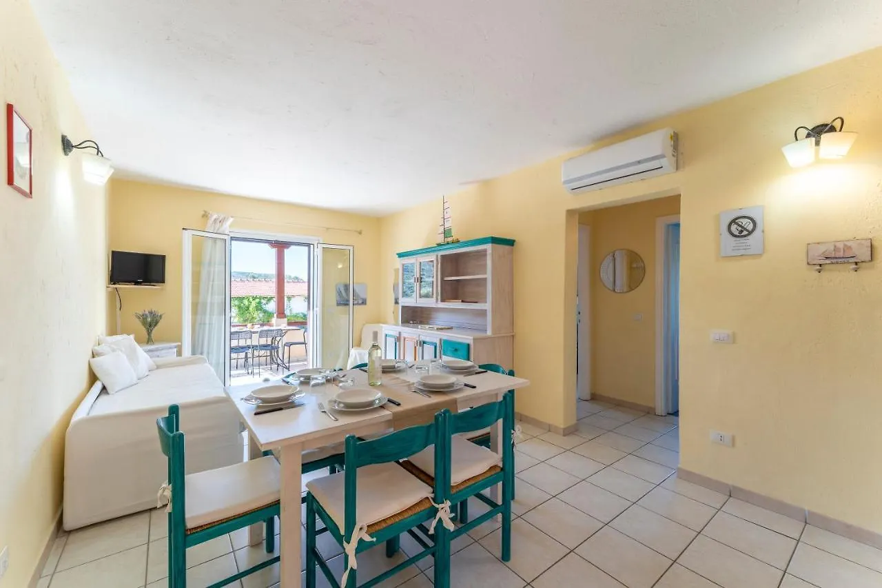 Baia De Bahas Residence ゴルフォ・アランチ イタリア