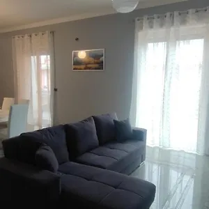 https://torello-holiday-home.taorminaitalyhotels.com