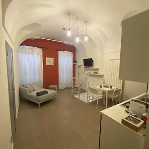 https://la-casetta-di-giulia.hotelitalianriviera.com