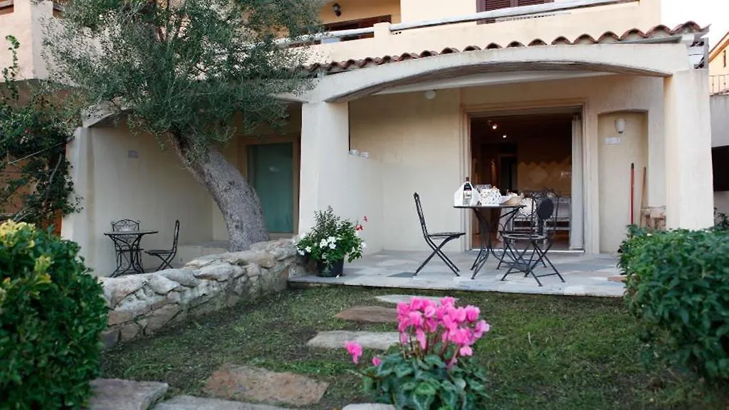 Baia De Bahas Residence Golfo Aranci 0*,